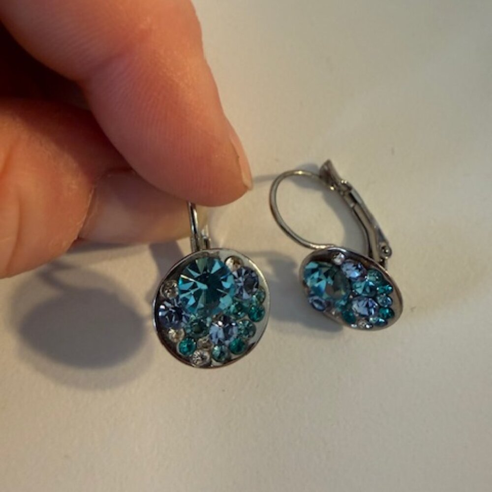 Round Various Colored Turquoise Rhinestone Earrings - Picture 2 of 2